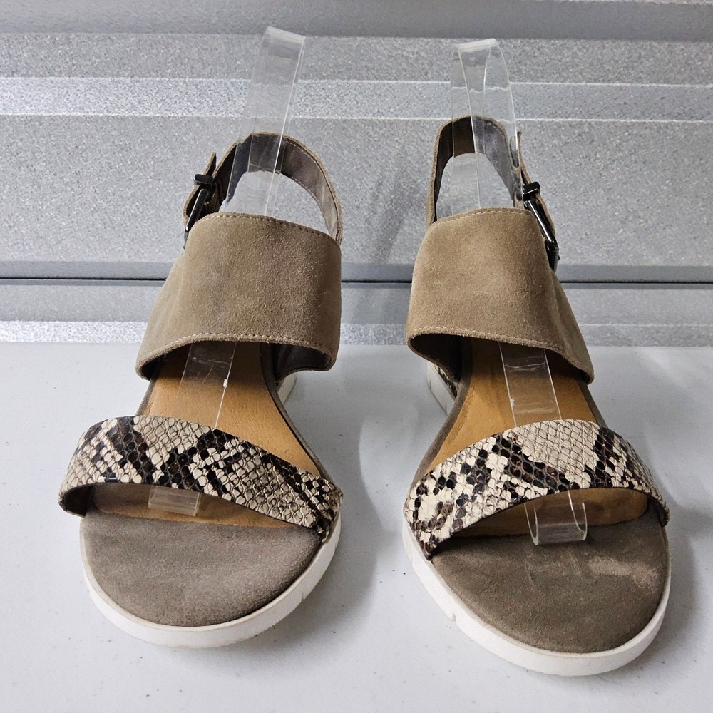 Crown Vintage Women's Size 9.5 M Afra Wedge - Picture 2 of 9